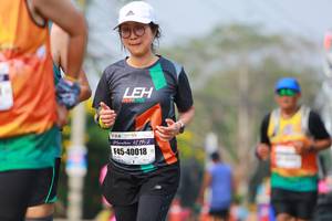 BIB: 42192, 40018
                            <button type="button" onclick="openModal(9891425)" class="btn btn-primary btn-sm float-right btn-popup" data-toggle="modal" data-target=".modal-high-quality">
                        <i class="fas fa-shopping-cart"></i> Add to Cart
                    </button>
                                            <button type="button" onclick="isThisMe(9891425, true)" class="btn btn-success btn-sm float-right btn-popup btn-isme hidden" data-toggle="tooltip" data-placement="bottom" title="นี่คือรูปของคุณใช่ไหม คลิกที่นี่เพื่อเอาเข้าอัลบั้ม">
                        <i class="fas fa-plus"></i> Add to album
                    </button>
                    <button type="button" onclick="isThisMe(9891425, false)" class="btn btn-warning btn-sm float-right btn-popup btn-isnotme hidden">
                        <i class="fas fa-ban"></i> Remove from album
                    </button>